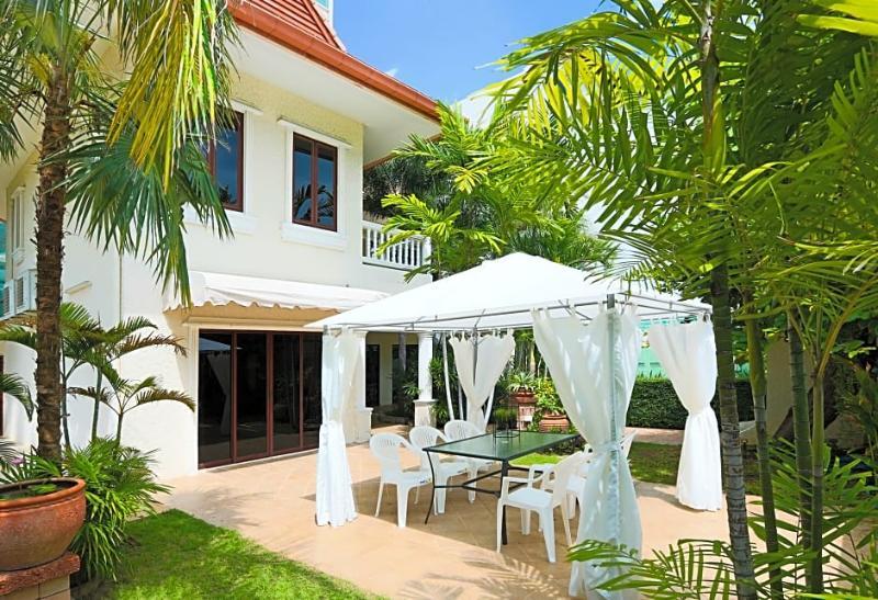 Sweet Villas Паттайя Экстерьер фото