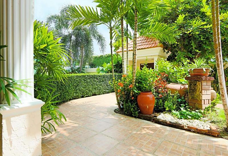Sweet Villas Паттайя Экстерьер фото
